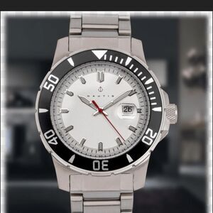Nautis Admiralty Pro 200 Men's Watch with a Bracelet and Date Display